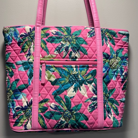 Vera Bradley Small Trimmed Vera Bag in Tropical Paradise _ Pink Teal Palm Trees - Picture 4 of 15